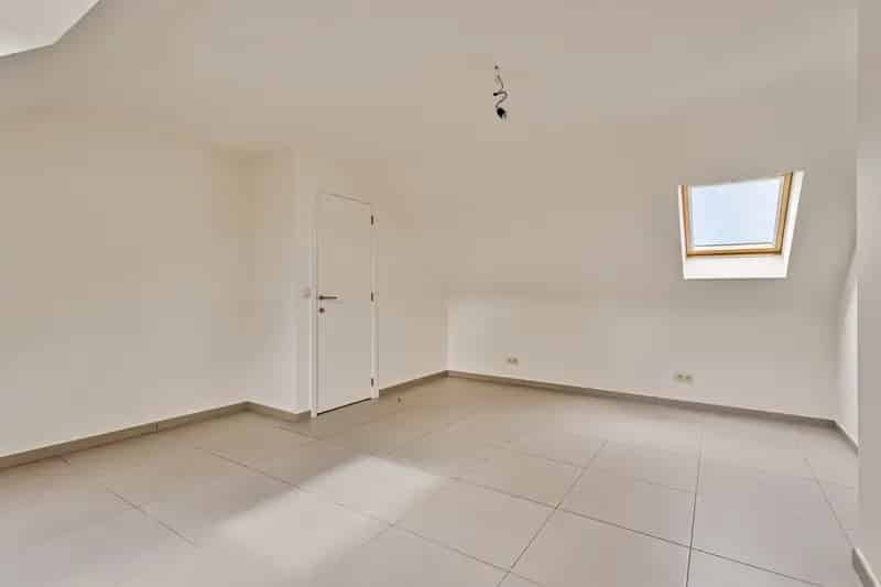 Zeer ruim duplex appartement 140m² 4 slaapkamers