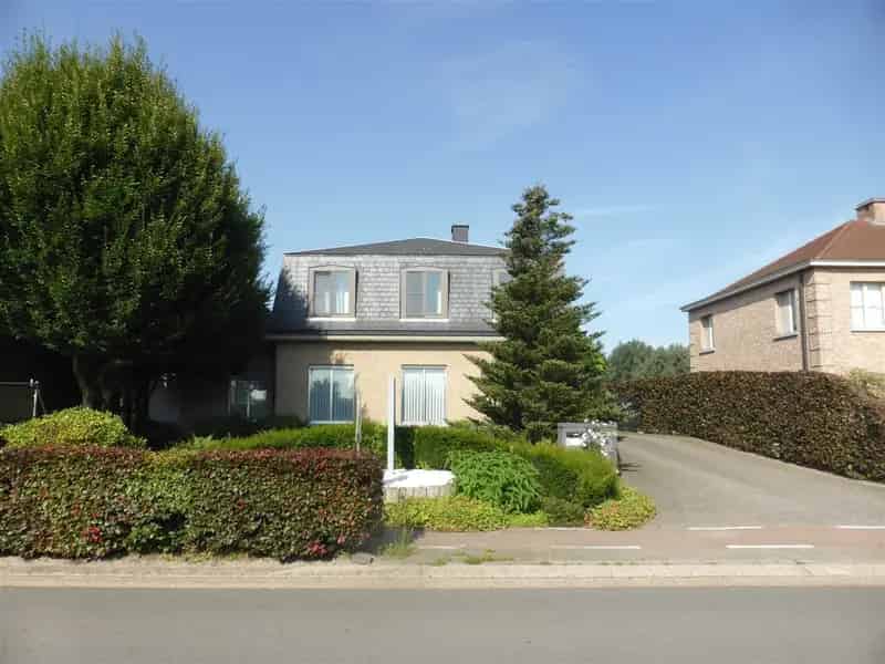 Huis te koop: Woning Kantoren Magazijn 1500m²