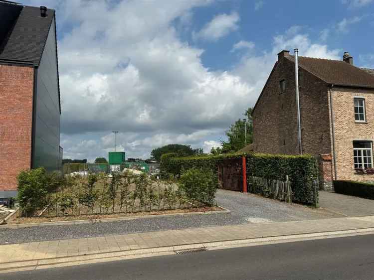 Bouwgrond - 440m² - voor HOB in zeer landelijke straat!