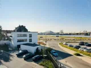 Kantoor te koop Merksem - 2 gebouwen 647m² Albertkanaal