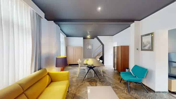 Huis Te Koop 145m²  2 slaapkamers Nieuwe Keuken Tuin