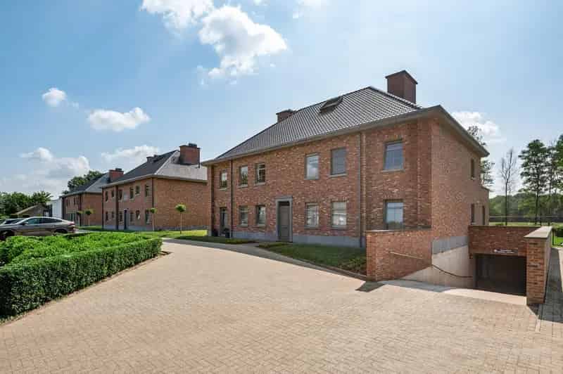 Appartement te huur Schilde: Instapklaar 2 slaapkamers tuin