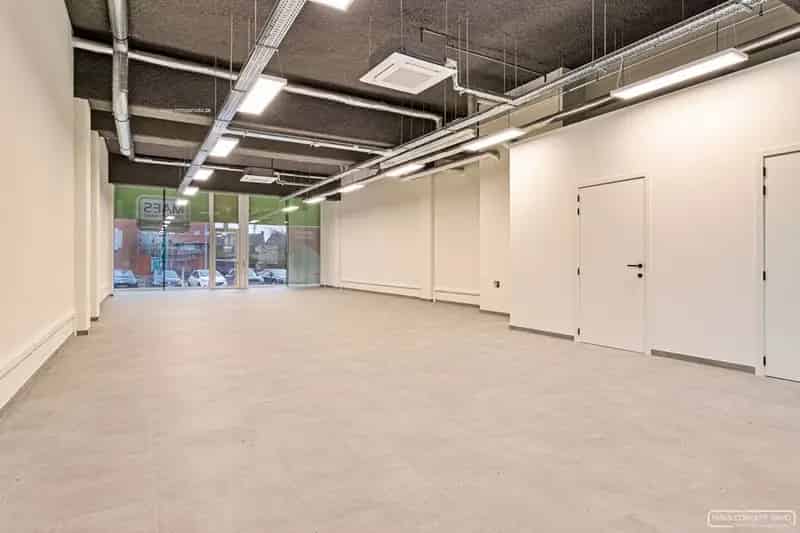 Handelspand te Huur Zwevegem Centrum