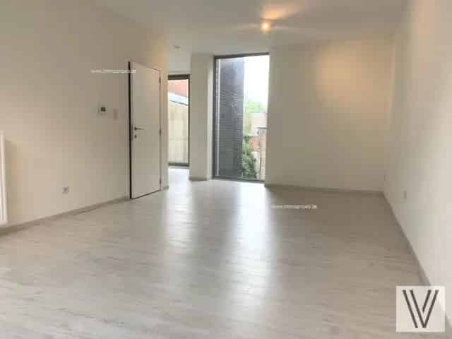 Huis te koop Izegem 3 slaapkamers handelsruimte gerenoveerd