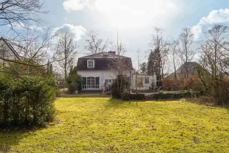Villa te Koop Hasselt 5 Slaapkamers Tuin 304m2