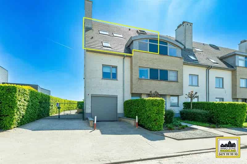 Appartement te huur: Ruime Duplex 3 slaapkamers met terras