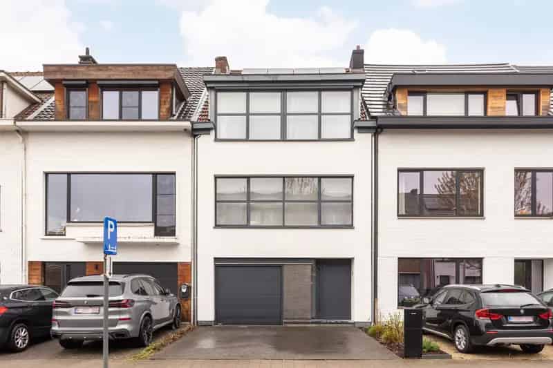 Bel-etage te koop Edegem Elsdonk 3 slaapkamers Garage Tuin