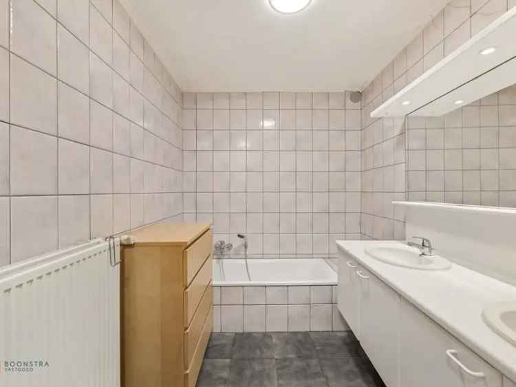 Appartement te koop met 3 slaapkamers in Putte met garage en terras