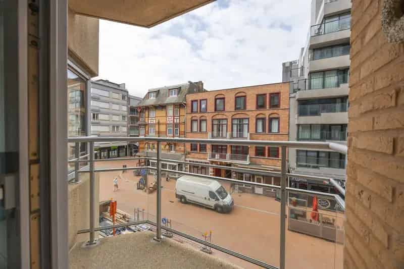 Appartement te huur Westende-Bad: Zeezicht, Gemeubileerd, 2 slaapkamers