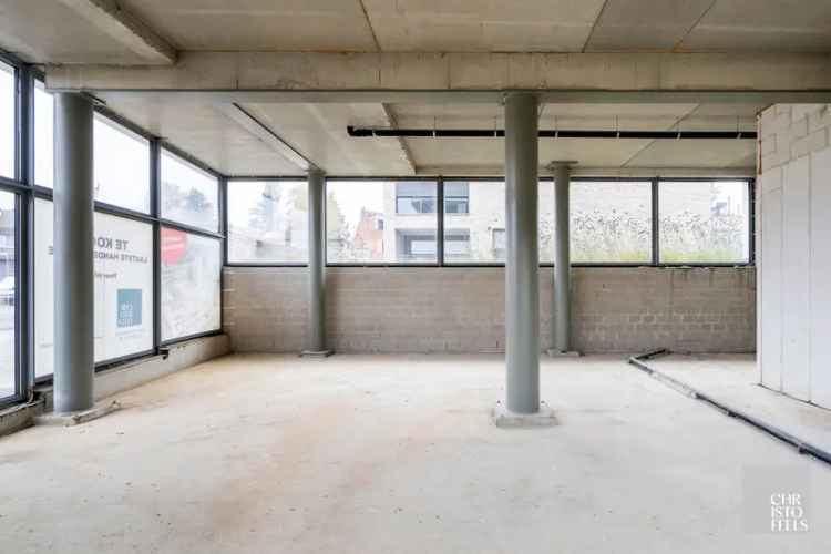 Commerciële ruimte van 127 m² in residentie B-Blocks te Beringen!