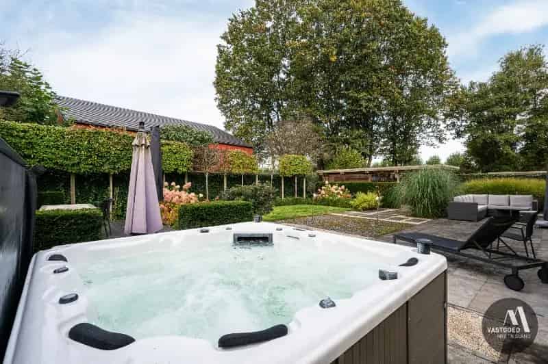 Ruime Villa te Maldegem met 3 slaapkamers en Jacuzzi