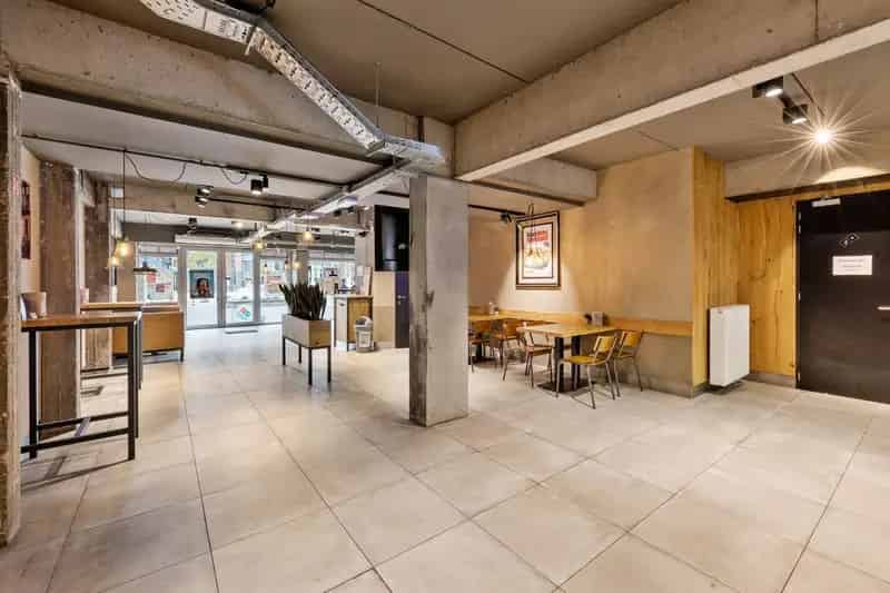 INVESTERINGSPAND VERHUURD AAN DOMINO'S PIZZA