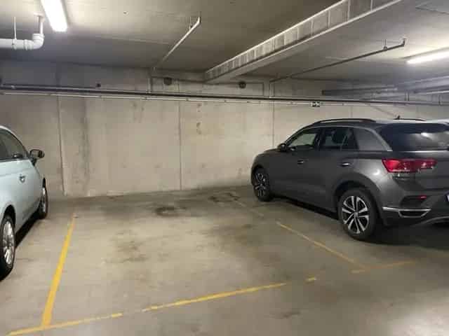 Garage te huur Olen - Ondergrondse autostaanplaats