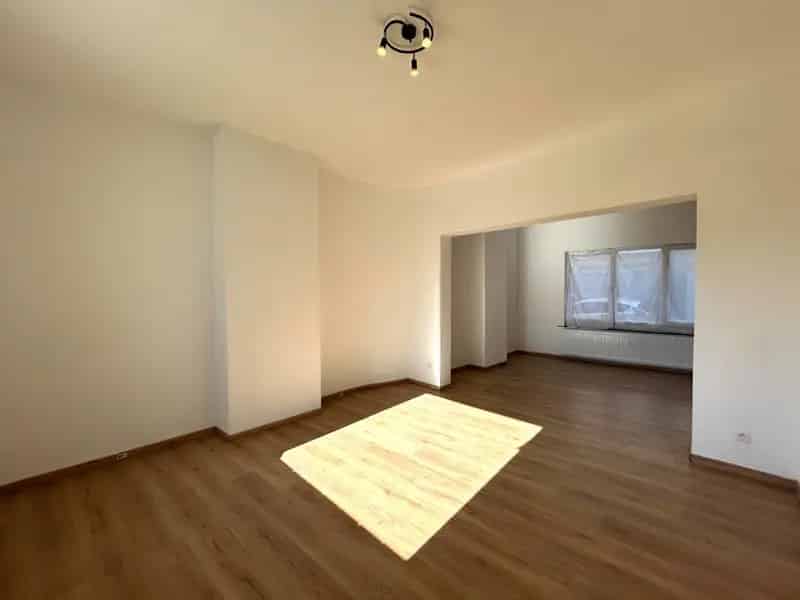 Instapklare woning 3 kamers Meulebeke Centrum