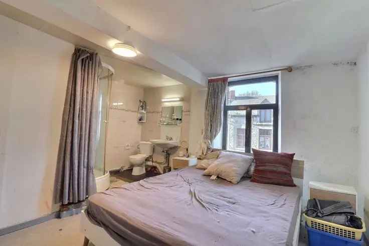 Huis te Koop Chimay - Te renoveren woning nabij centrum
