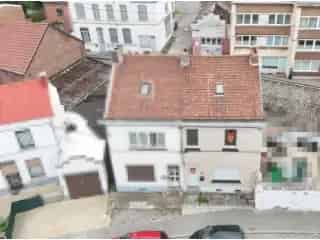 Huis te Koop Montignies-sur-Sambre 3 Slaapkamers Garage
