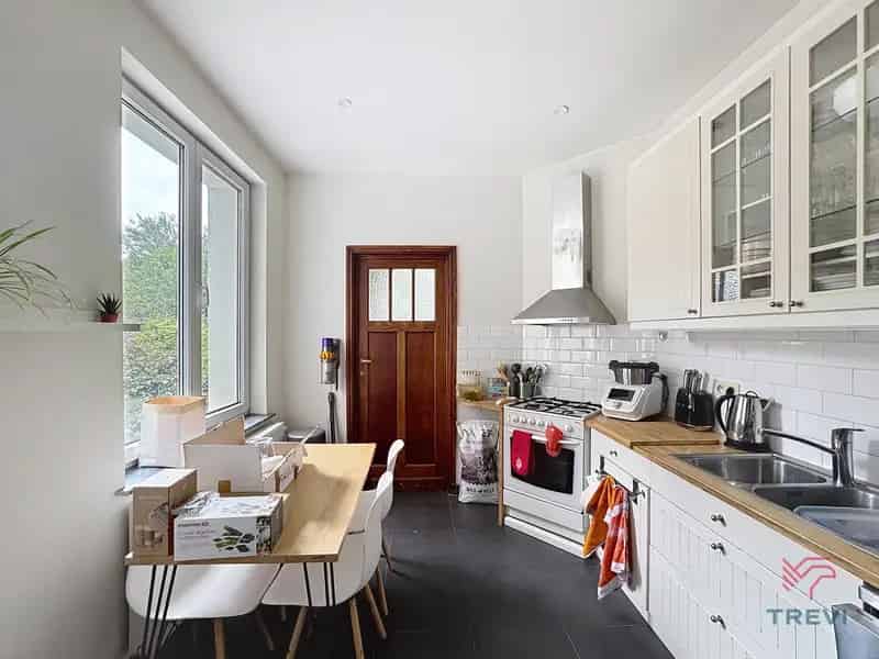 Appartement te huur Ukkel 1 slaapkamer 77m²