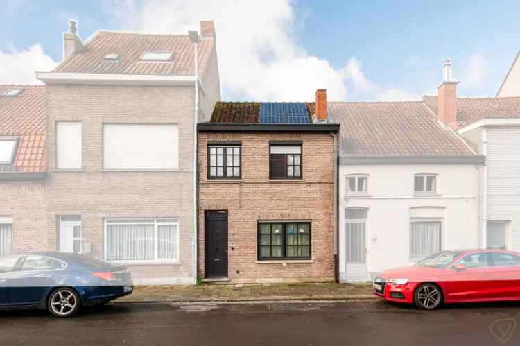 huis te koop in Eeklo met mogelijkheden voor verdere opfrissing