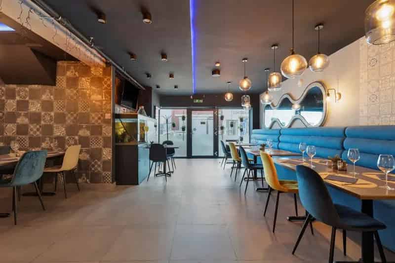 Huis te koop Oostakker: Horecazaak met Appartement 157m²