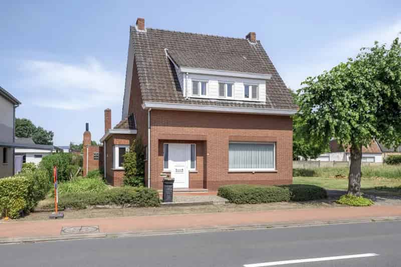 Vrijstaande woning te huur Dessel 3 slaapkamers garage tuin