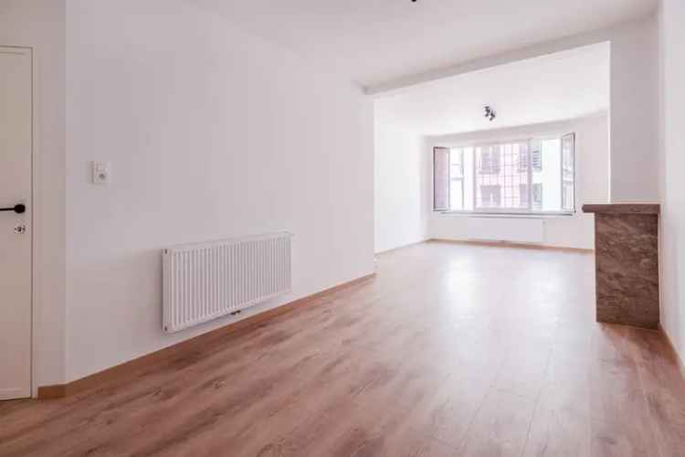 Gerenoveerd 1 Slaapkamer Appartement te Huur Antwerpen Zuid