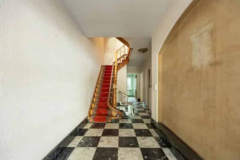 Ruime Karaktervolle Bel Etage Grote Tuin