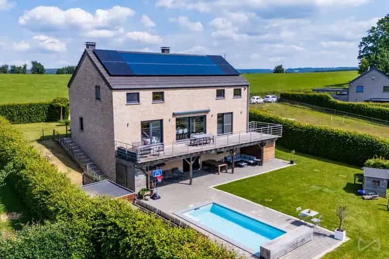 Ruime Villa te Huur Malmedy - Zwembad, Tuin en Fitness