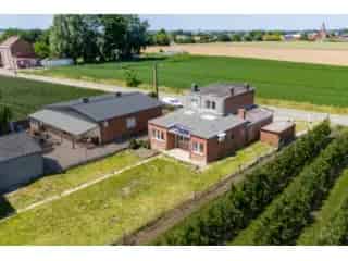 Villa te Koop Waremme 4 slaapkamers 2 badkamers