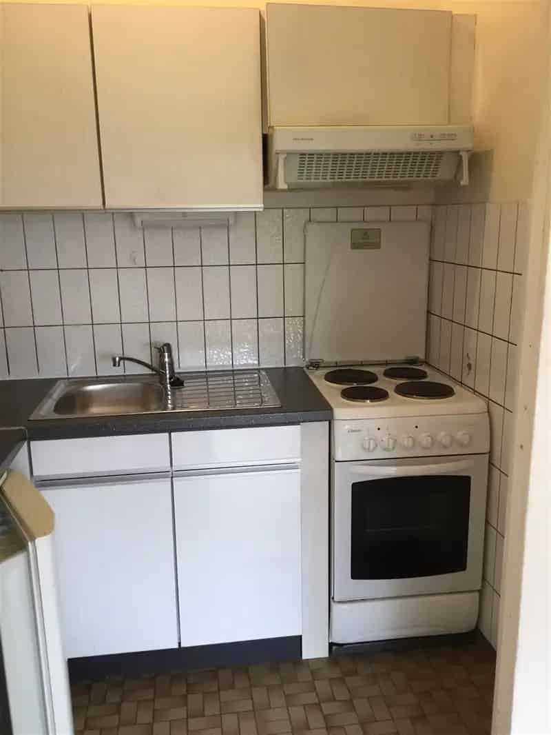 Ongemeubileerde Studio Maria-Louizasquare