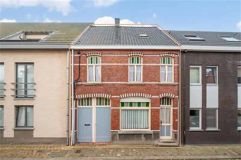 Huis te koop Laarne 4 slaapkamers renovatieproject