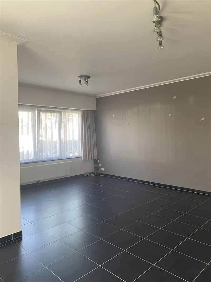 Gelijkvloersappartement te koop Rustige straat Garage