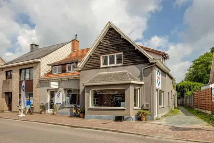 Opbrengsteigendom Halle: Handelspand Studio Appartement