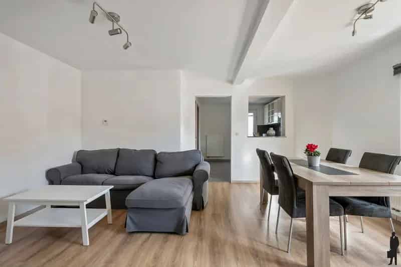 Appartement te Koop Kapellen Ruime Garage Terras
