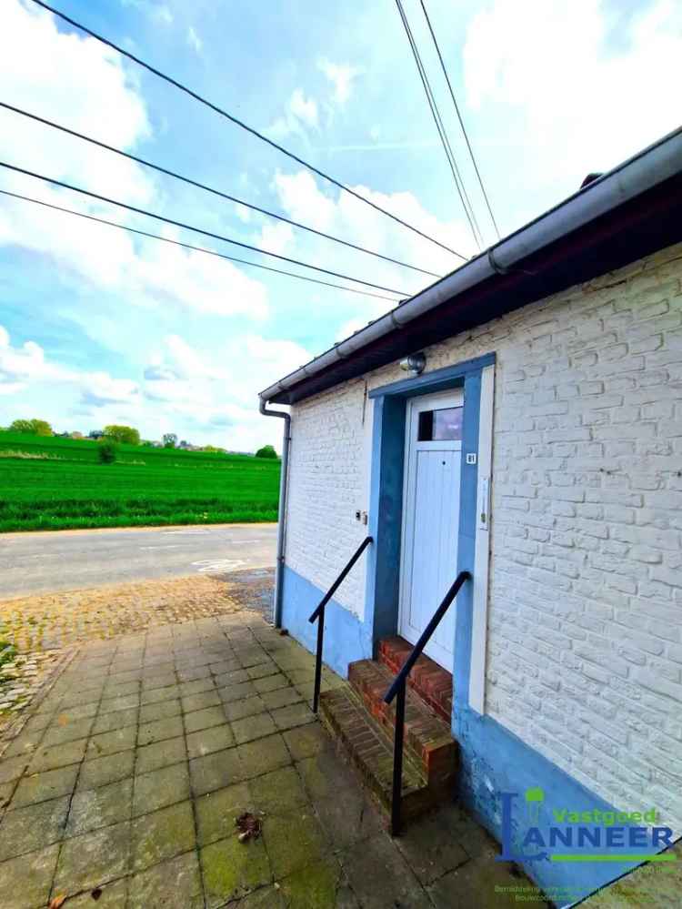 Grondig te renoveren woning Vollezele