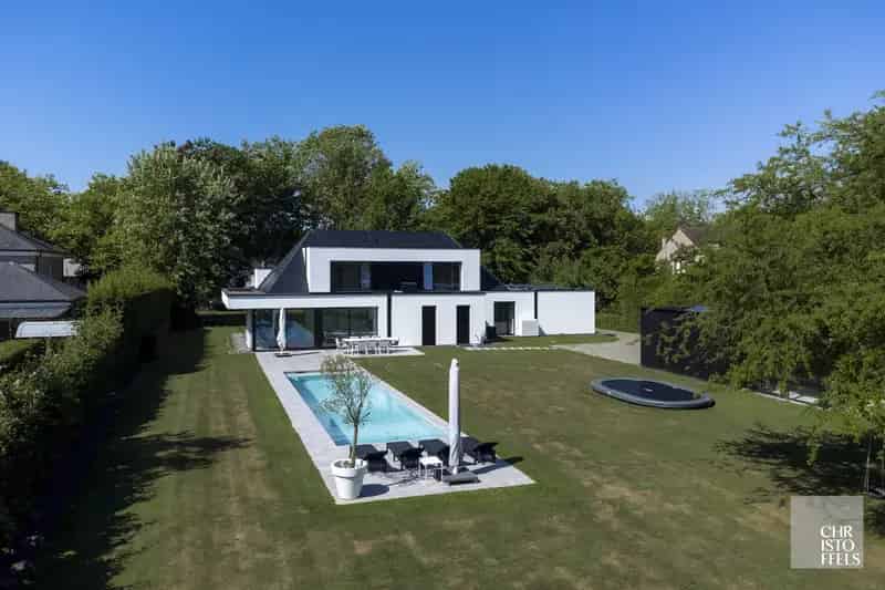 Moderne Villa te Huur Hasselt Zwembad 4 slaapkamers