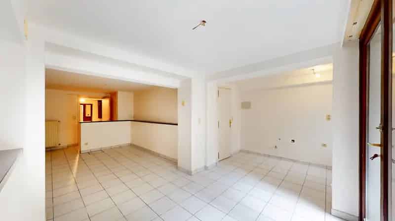 Huis te huur 255m² 4 slaapkamers Avenue de Roodebeek