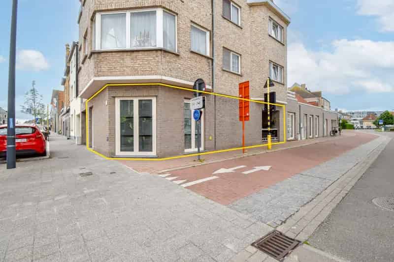 Appartement te huur 2 slaapkamers terras vlakbij zee