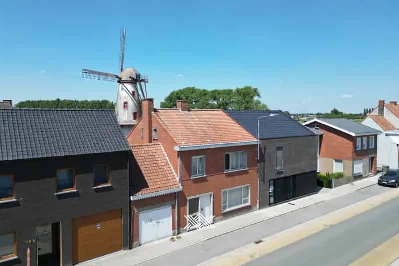 Te renoveren gezinswoning Ruiselede