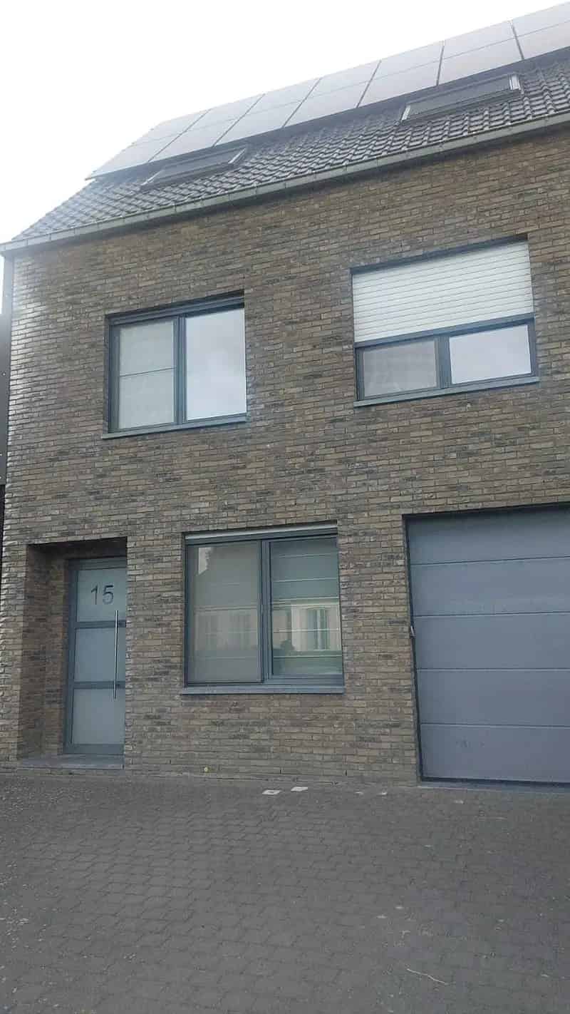 Huis te Koop Ranst: Instapklare woning 3-4 slaapkamers