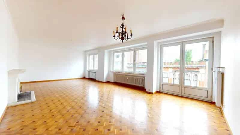 Appartement te Schaerbeek 2 slaapkamers 121m² Nabij EU