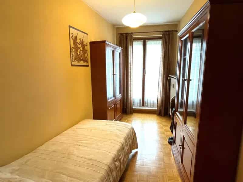 Appartement te koop Strombeek: 2 slaapkamers, balkon en terras