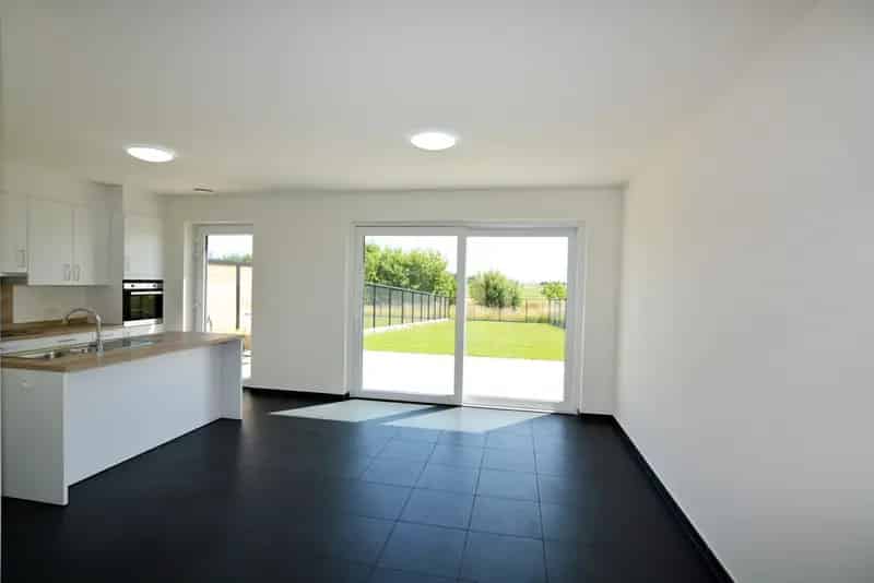 Huis te huur Elen: 3 slaapkamers, tuin, moderne afwerking