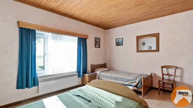 Huis te Koop Roosdaal: Ruime Woning met Prachtig Uitzicht