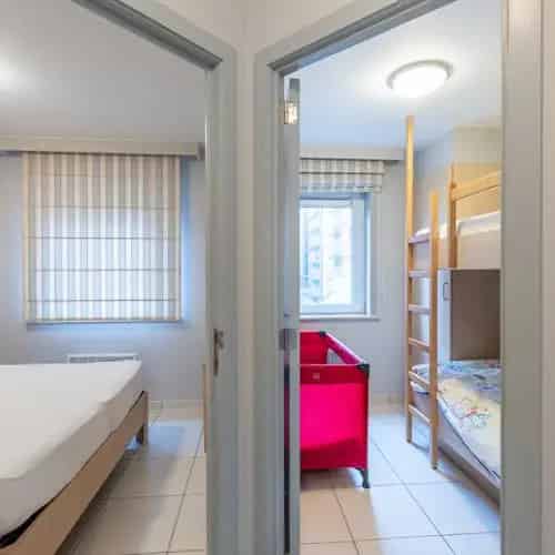 Knus 2 Slaapkamer Appartement Lateraal Zeezicht