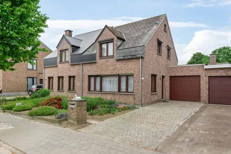 Gezinswoning 3 slaapkamers Reet Garage Tuin E19