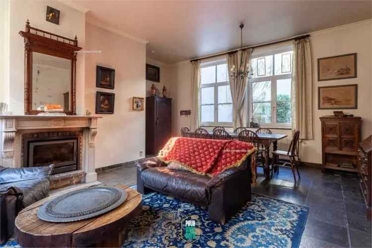 Te Huur Brugge: Uniek Breedhuis 3 Slaapkamers Volledig Gemeubileerd