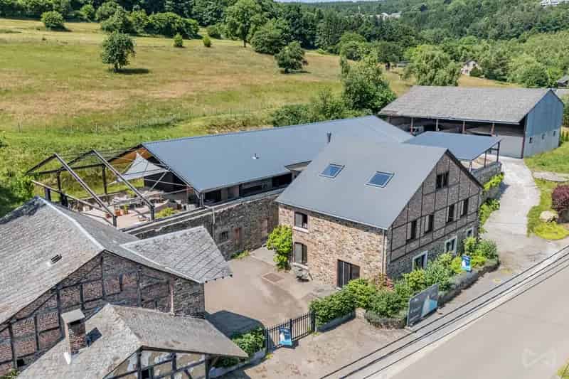 Koude Boerderij te Huur 640m² Nabij Coo
