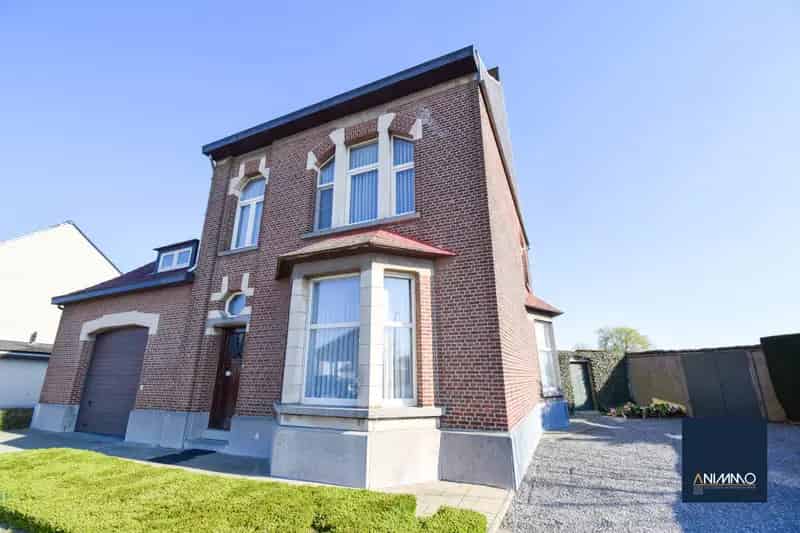 Herenwoning te koop: Ruime woning met tuin en garage
