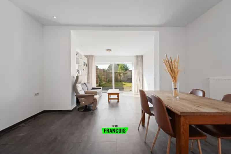 Instapklare woning met 2 slaapkamers in Houtem te koop!