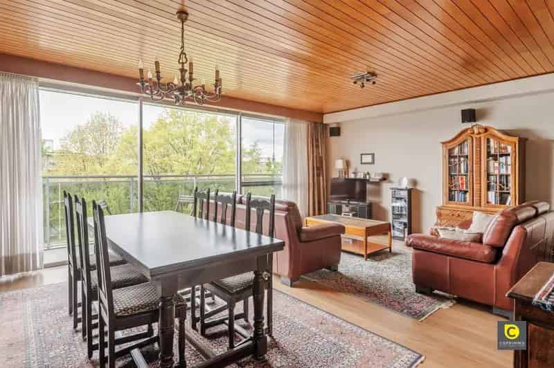 3 Slaapkamers Appartement Berchem Ruim Lichtrijk 2 Terrassen